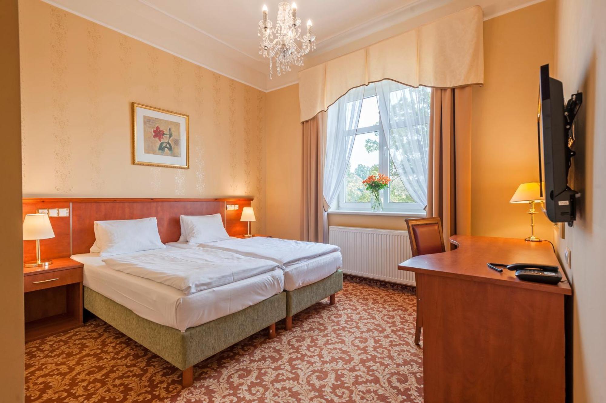 Spa Resort Pawlik-Aquaforum Františkovy Lázně Dış mekan fotoğraf