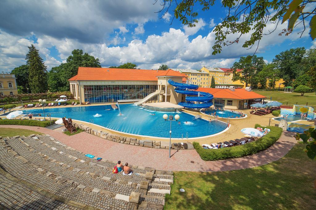 Spa Resort Pawlik-Aquaforum Františkovy Lázně Dış mekan fotoğraf