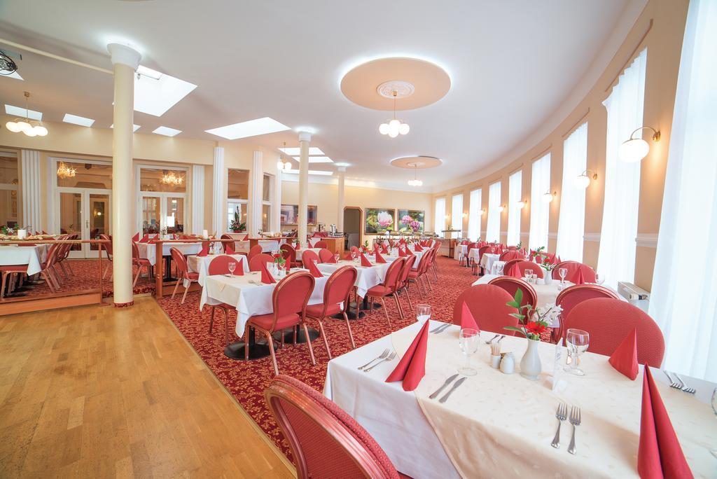 Spa Resort Pawlik-Aquaforum Františkovy Lázně Dış mekan fotoğraf