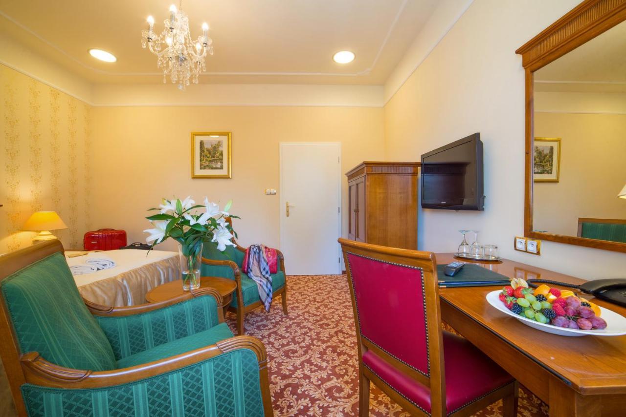 Spa Resort Pawlik-Aquaforum Františkovy Lázně Dış mekan fotoğraf